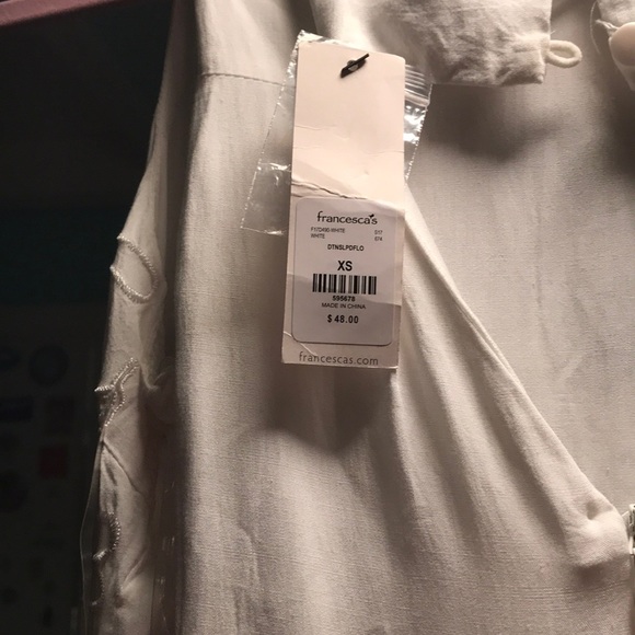 White dress - Picture 4 of 4